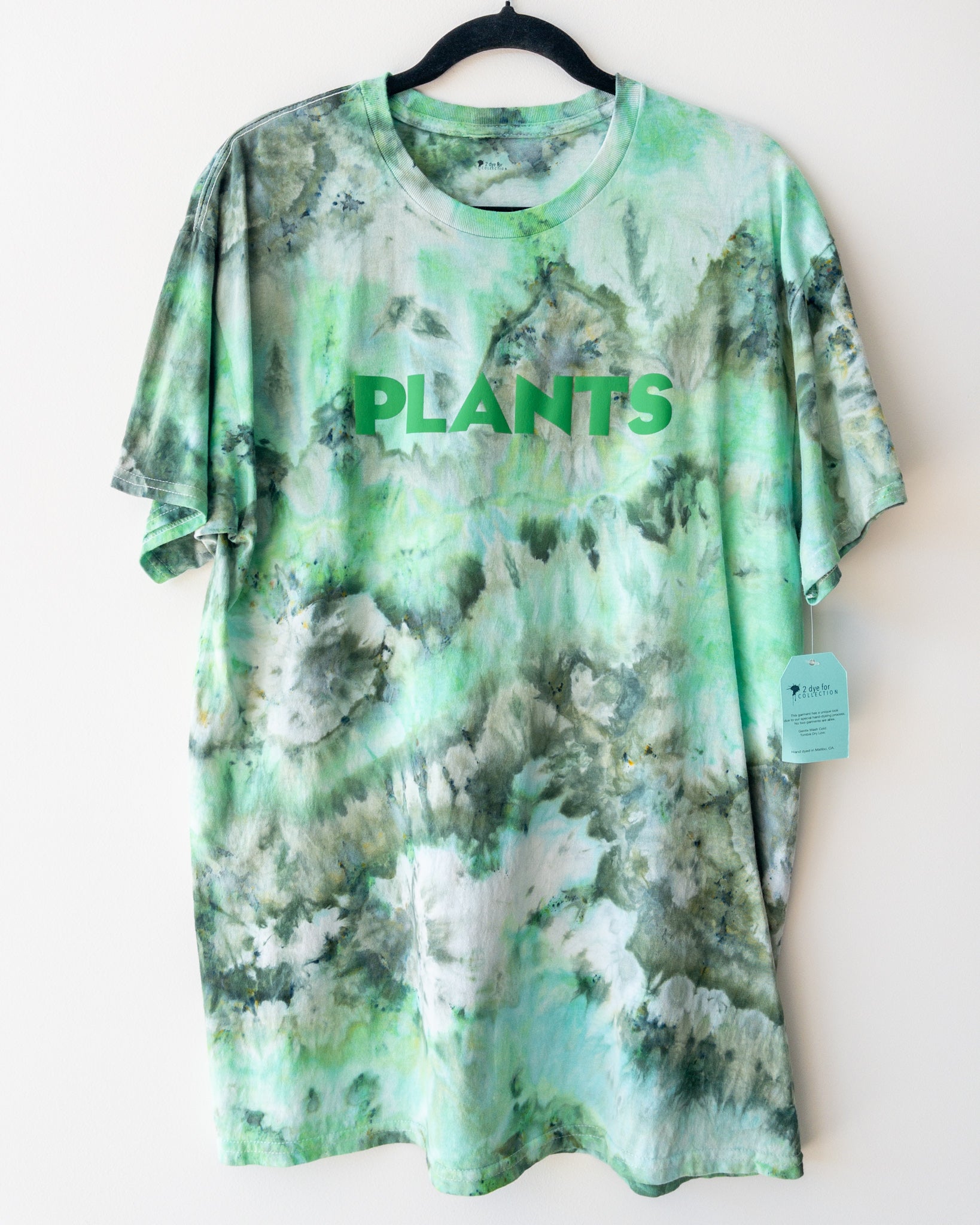 "PLANTS" Comfy 100% Cotton Green Tshirt