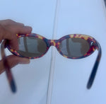 Load image into Gallery viewer, Vintage 90s Gucci Authentic Tortoise Shell Oval Sunglasses
